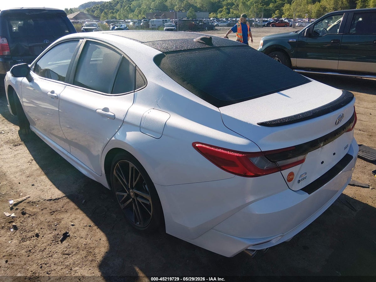 2025 TOYOTA CAMRY XSE — снимка 3