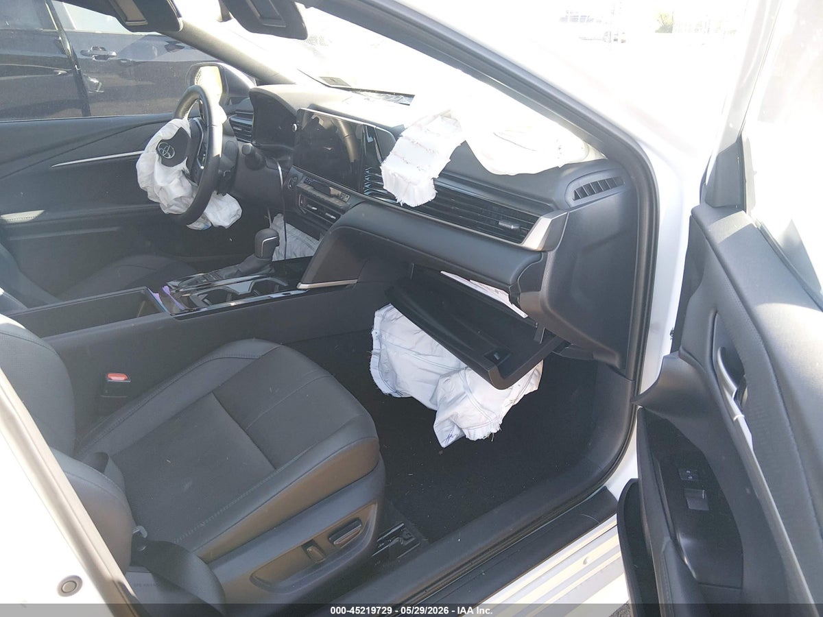 2025 TOYOTA CAMRY XSE — снимка 5