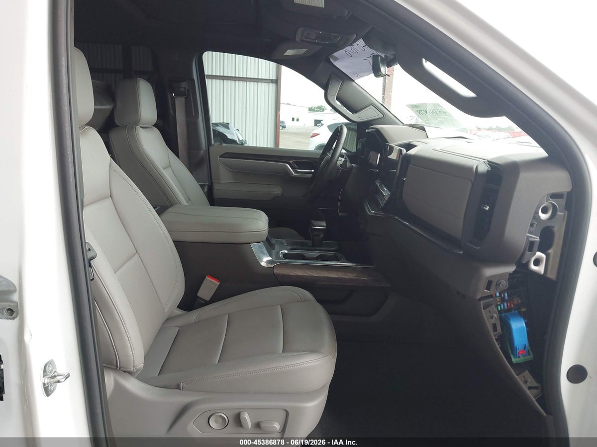 2025 CHEVROLET SILVERADO 1500 4WD SHORT BED LTZ — снимка 5