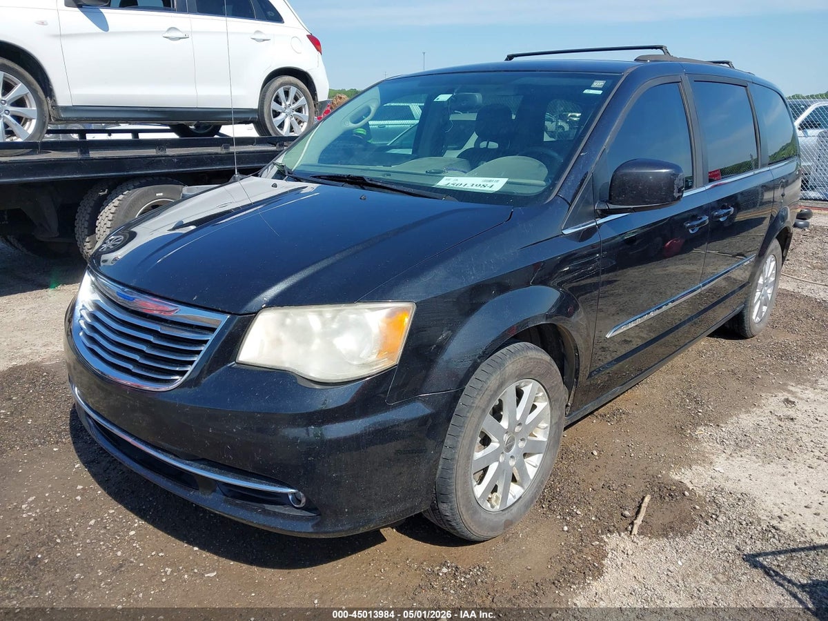 2014 CHRYSLER TOWN & COUNTRY TOURING — снимка 2