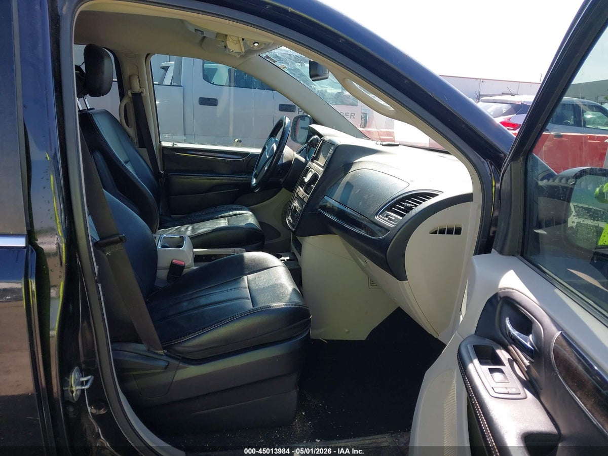2014 CHRYSLER TOWN & COUNTRY TOURING — снимка 5
