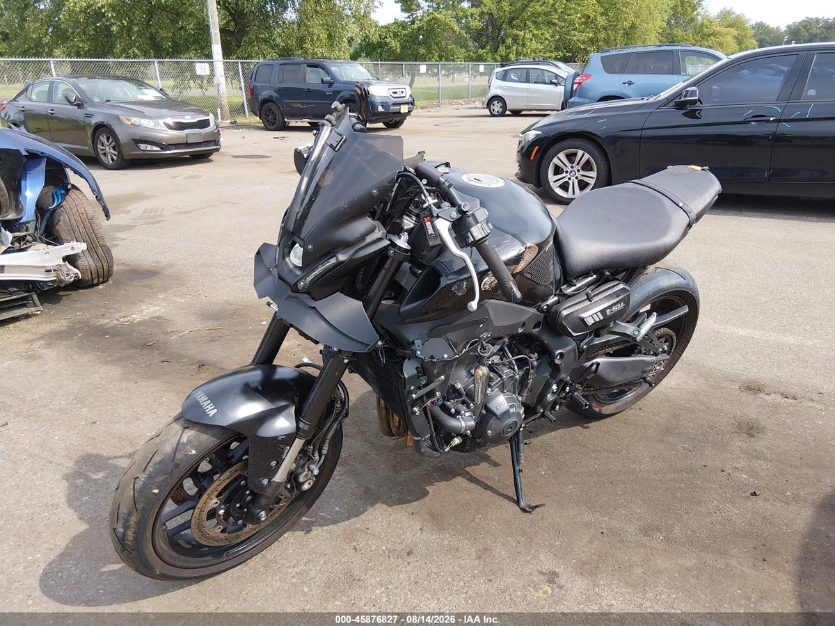 2022 YAMAHA MT09 — photo 2