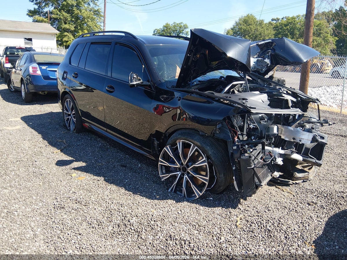 2020 BMW X7 M50I