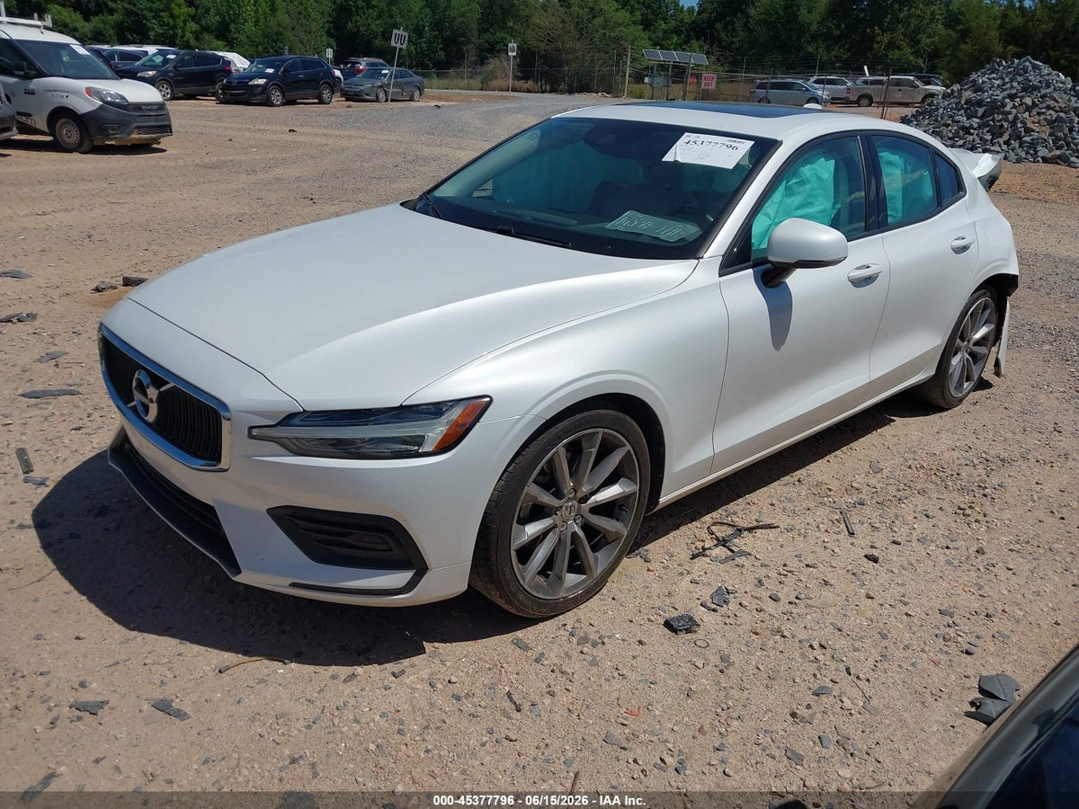 2020 VOLVO S60 MOMENTUM — снимка 2