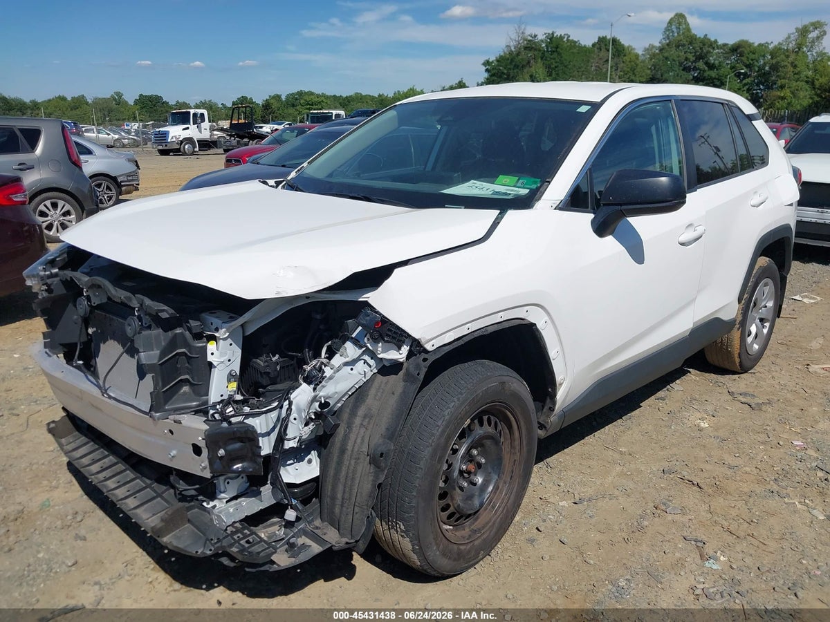2024 TOYOTA RAV4 LE — снимка 2