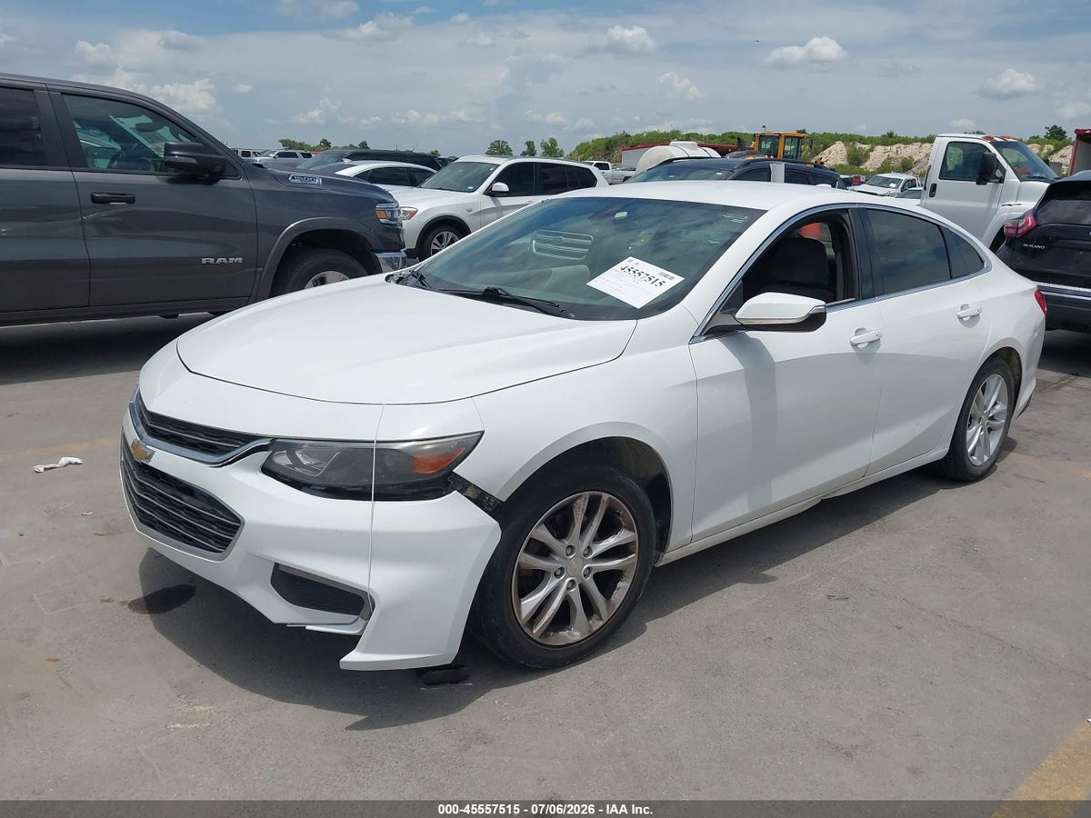 2017 CHEVROLET MALIBU 1LT — снимка 2