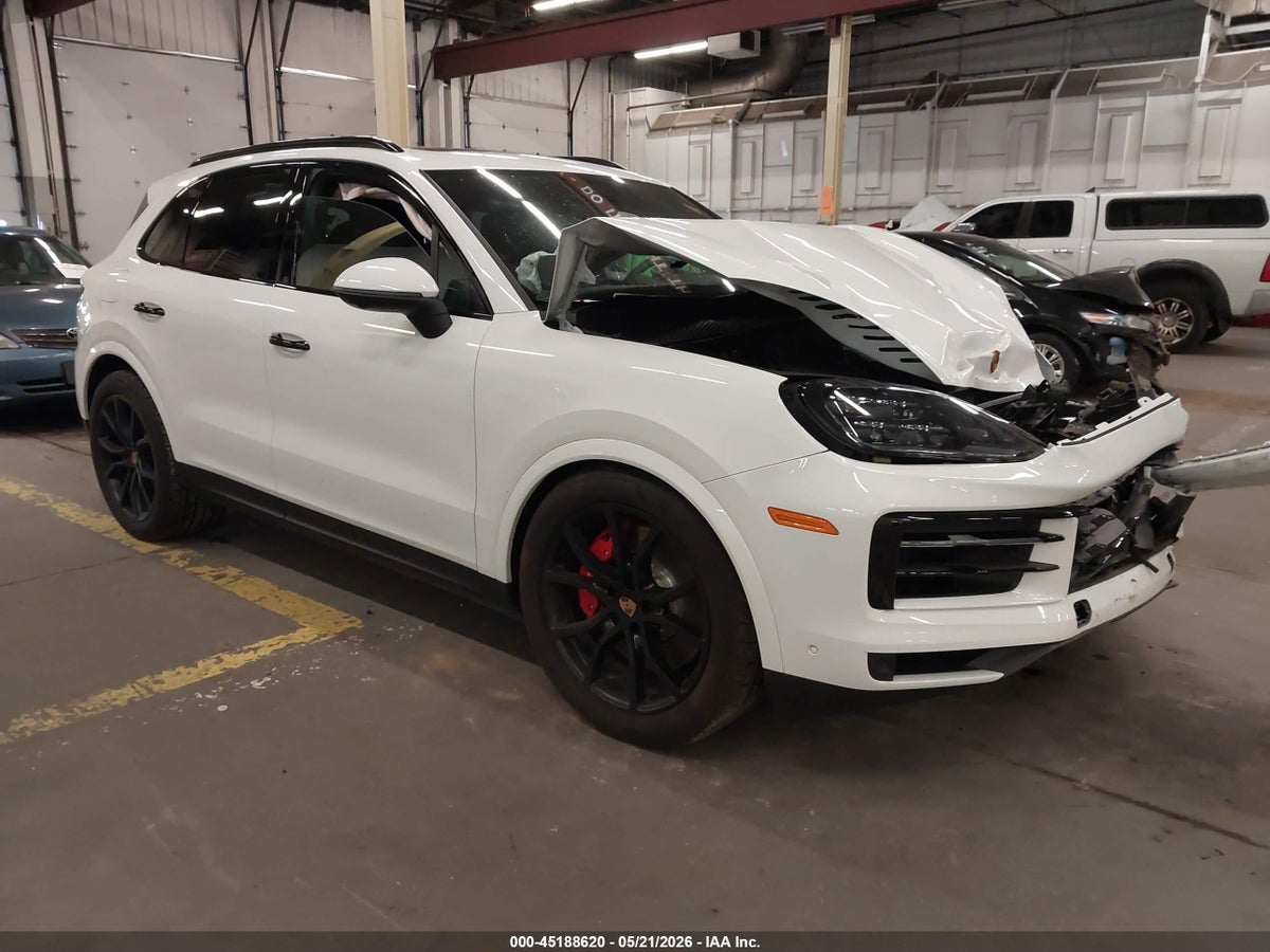 2026 PORSCHE CAYENNE S