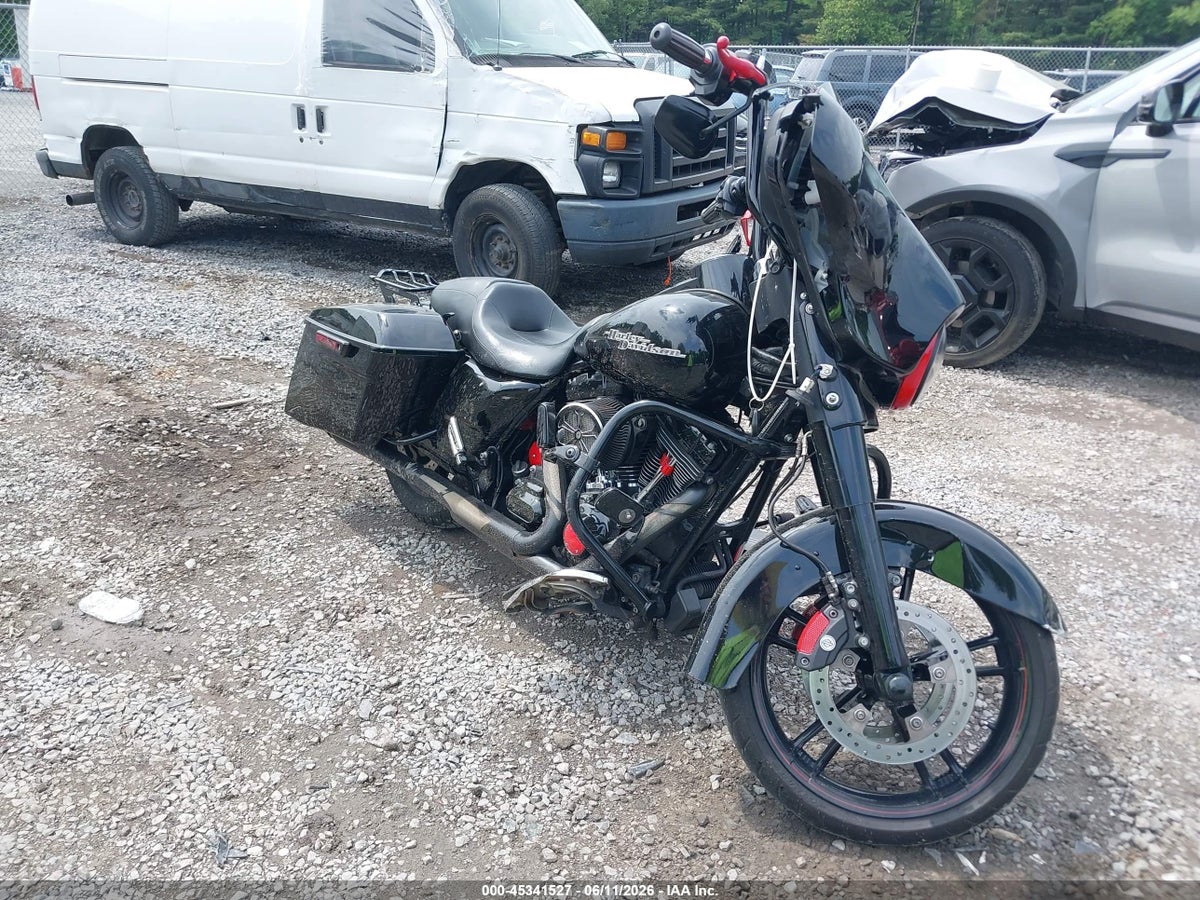 2014 HARLEY-DAVIDSON FLHX STREET GLIDE