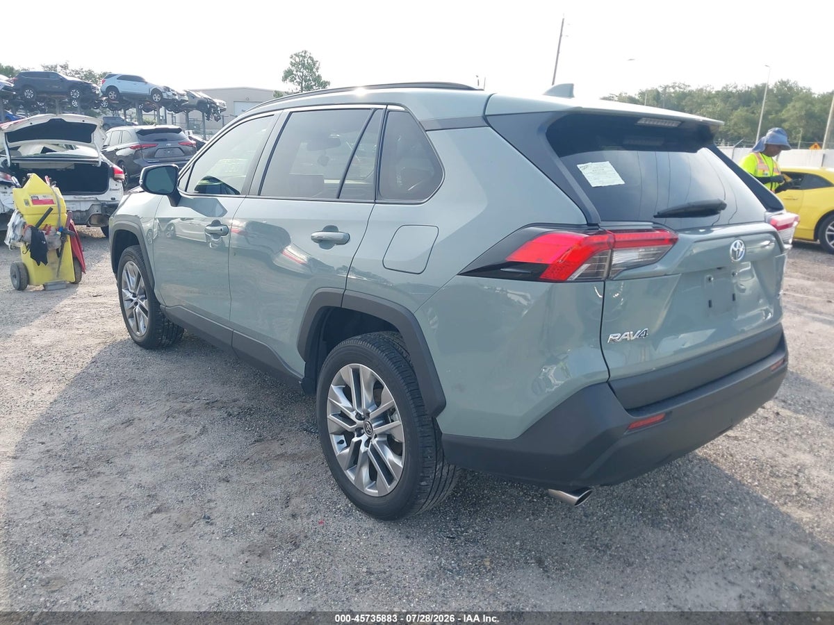 2023 TOYOTA RAV4 XLE PREMIUM — снимка 3