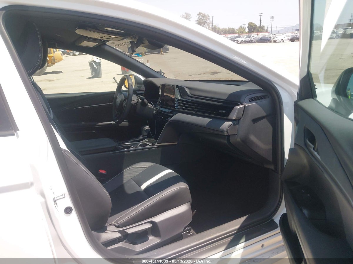 2025 TOYOTA CAMRY SE — снимка 5