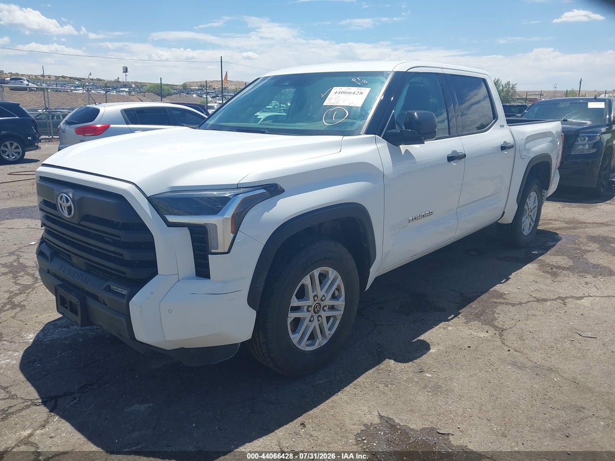 2023 TOYOTA TUNDRA SR5 — снимка 2