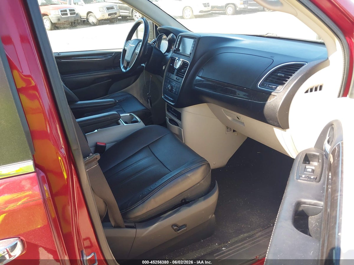 2014 CHRYSLER TOWN & COUNTRY TOURING-L — снимка 5