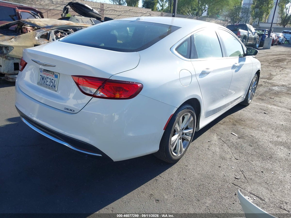 2016 CHRYSLER 200 LIMITED — снимка 4