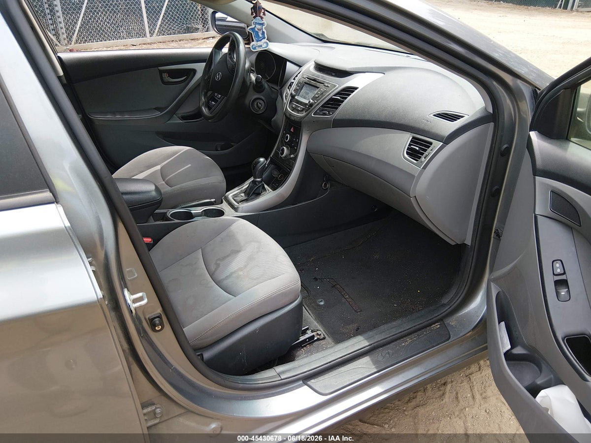 2016 HYUNDAI ELANTRA SE — снимка 5