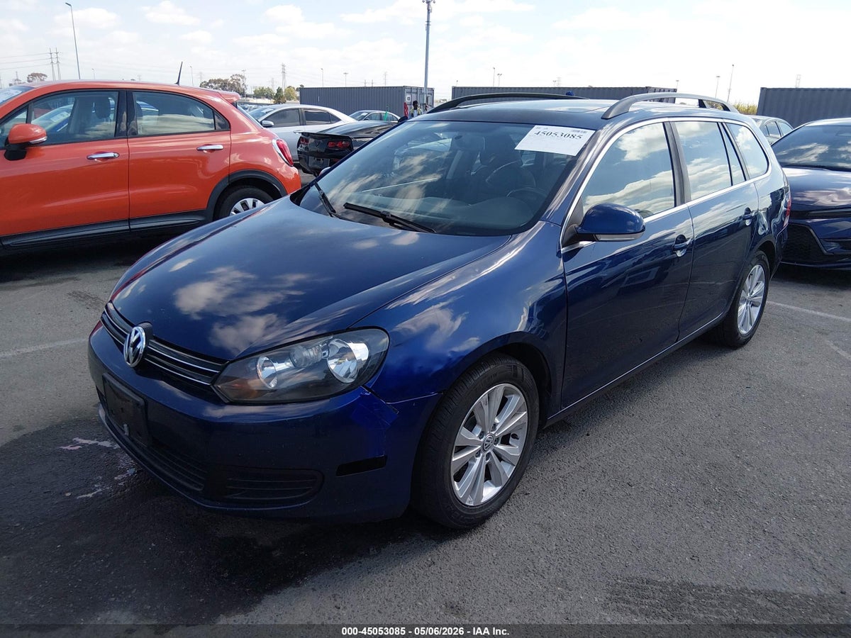 2011 VOLKSWAGEN JETTA SPORTWAGEN 2.0L TDI — снимка 2