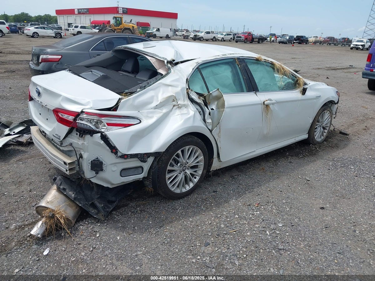 2020 TOYOTA CAMRY XLE HYBRID — снимка 4