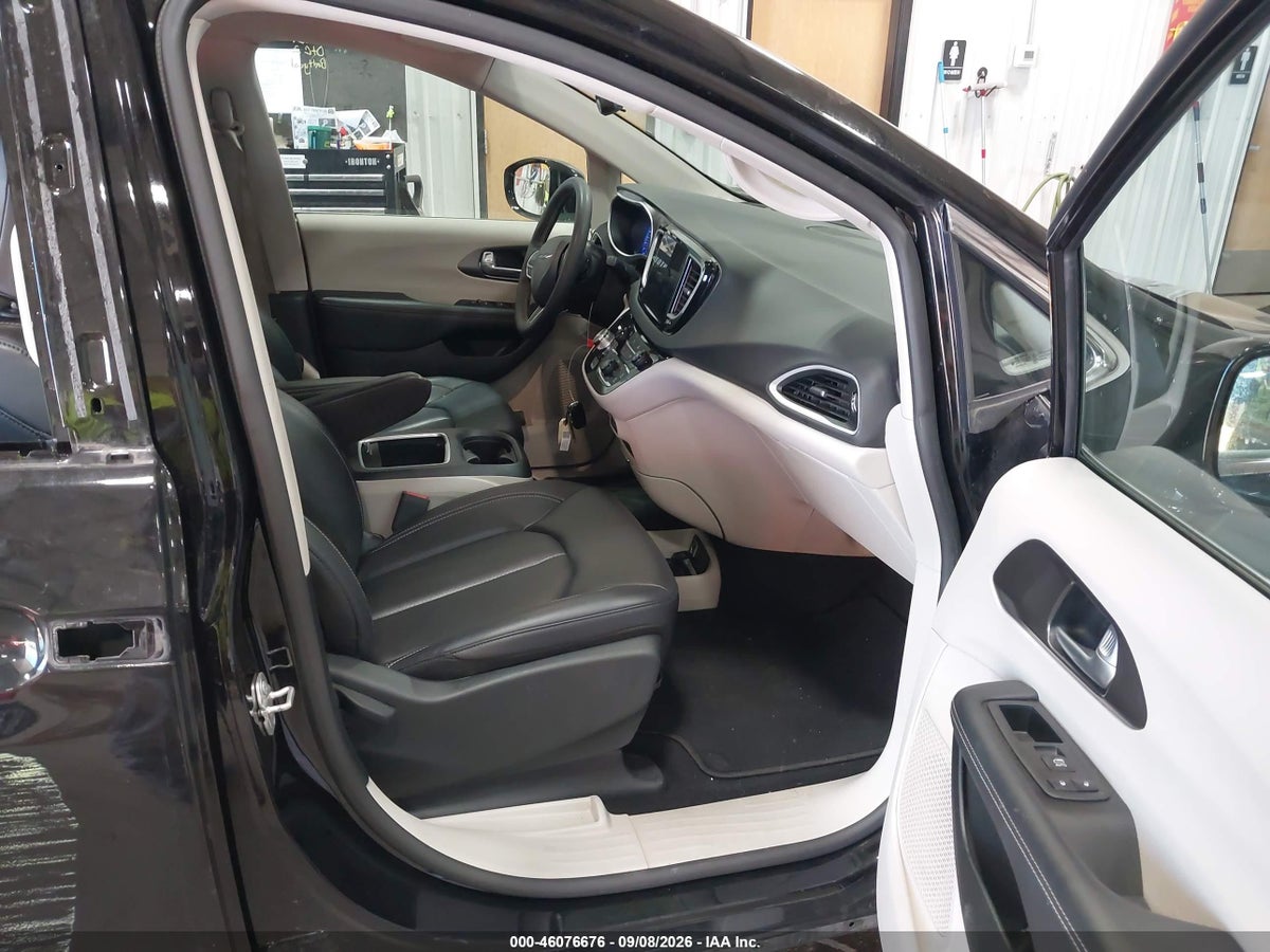 2024 CHRYSLER PACIFICA TOURING L — снимка 5