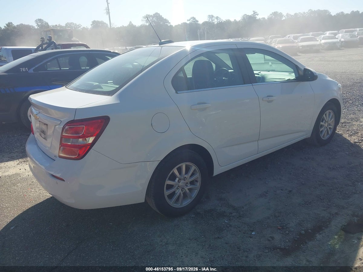 2020 CHEVROLET SONIC — photo 4