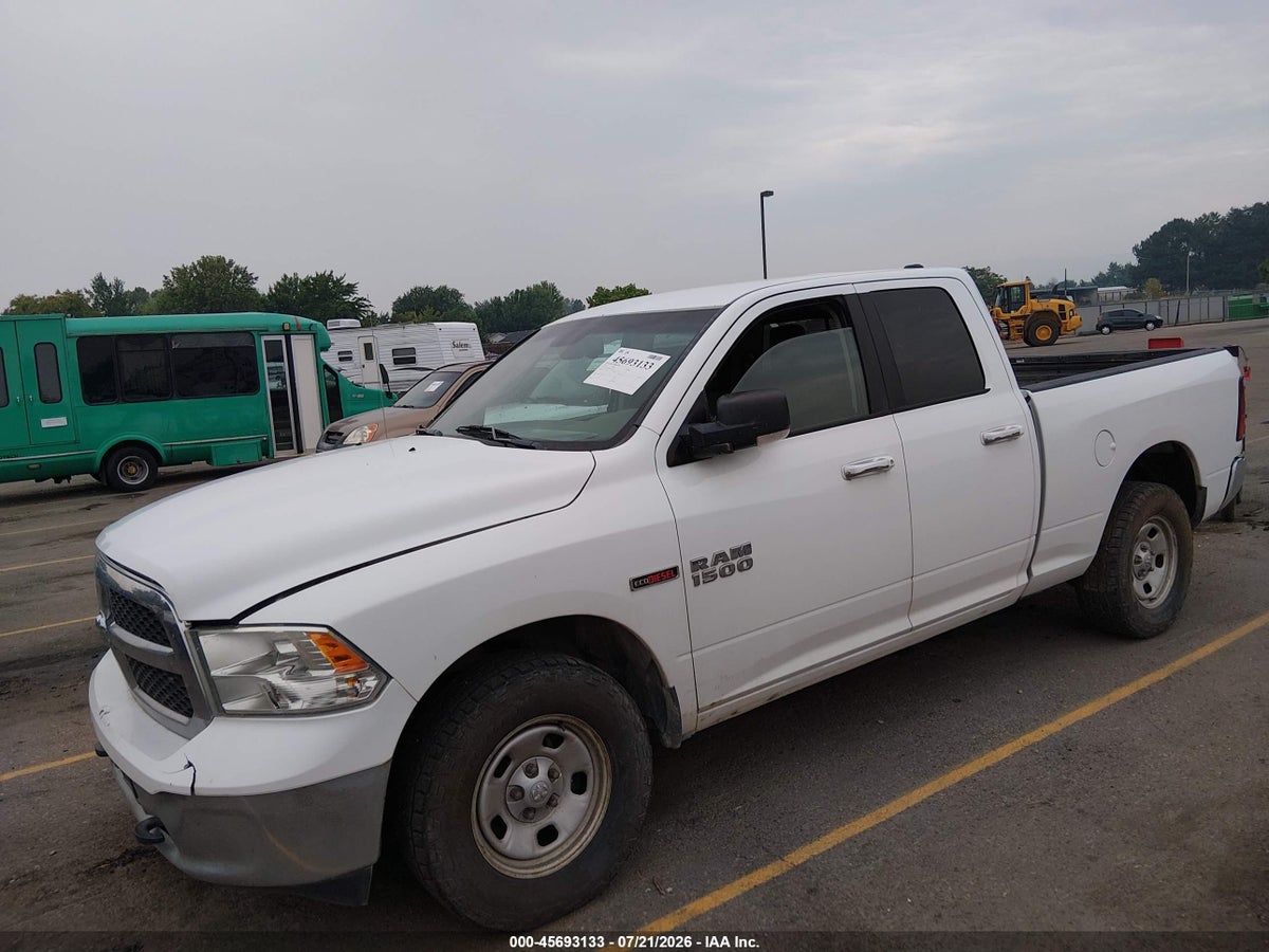 2015 RAM 1500 SLT — снимка 2