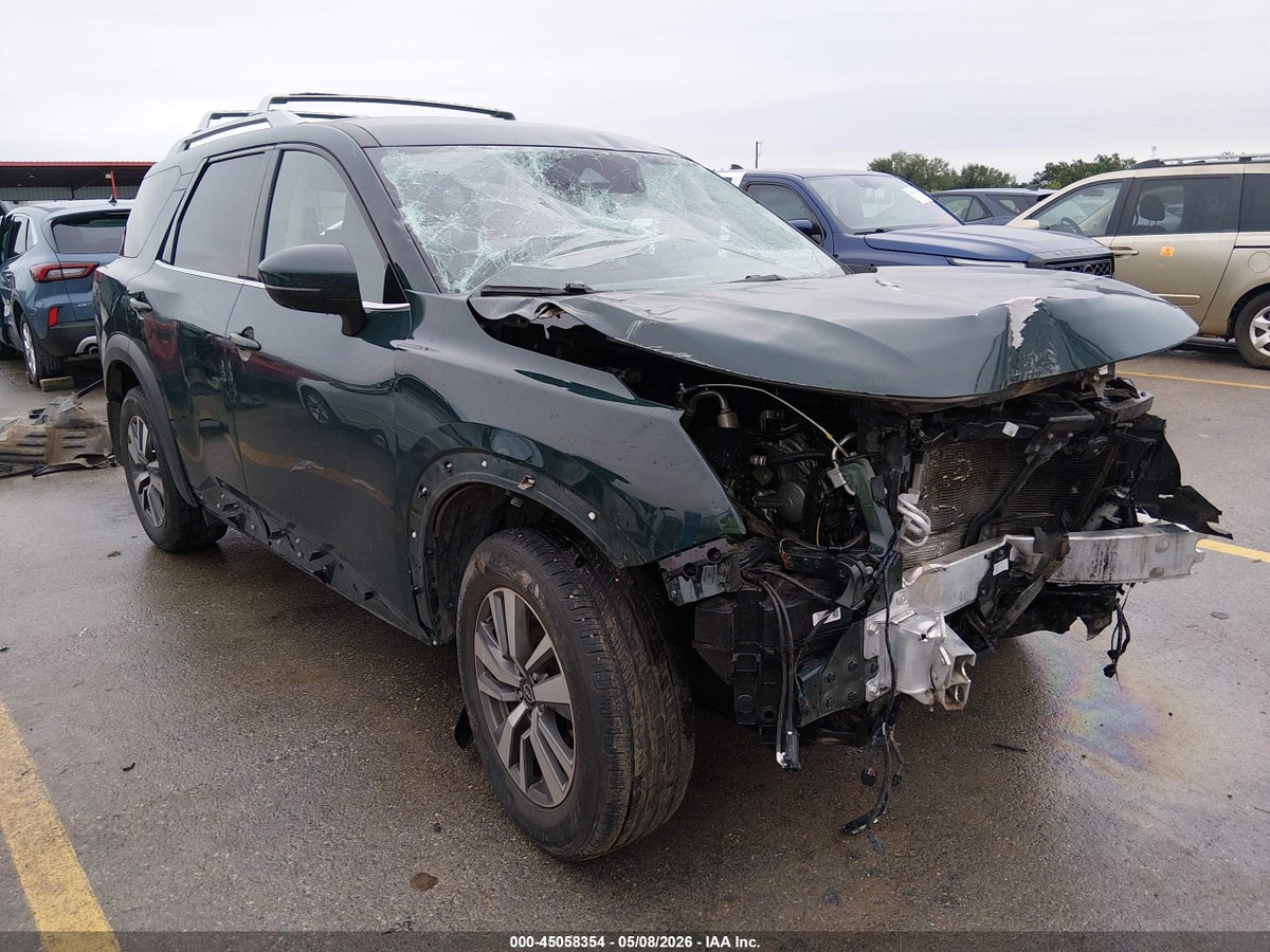 2024 NISSAN PATHFINDER SL FWD