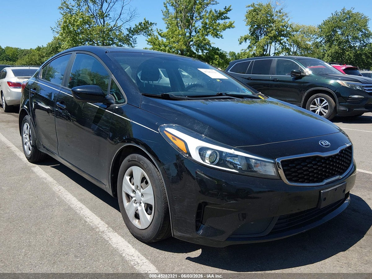 2017 KIA FORTE LX