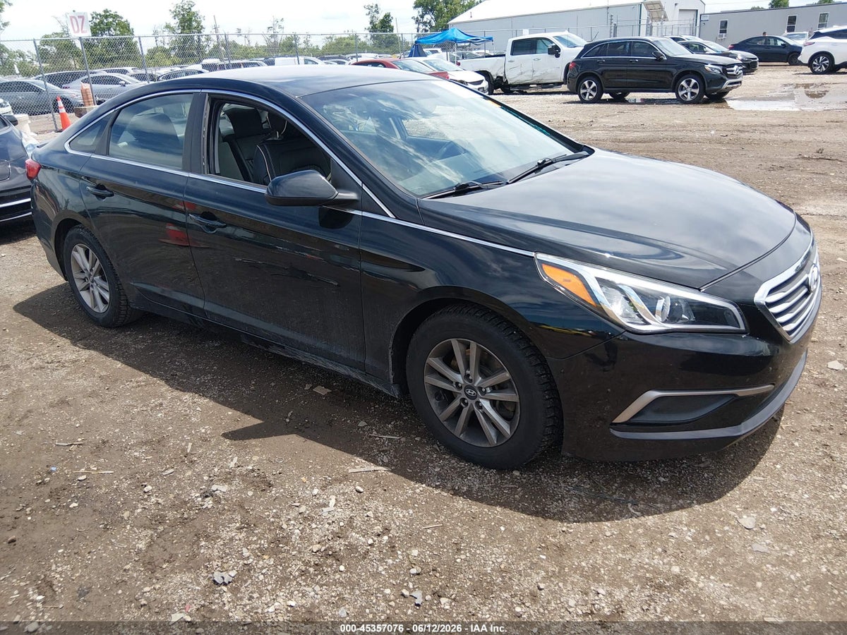 2017 HYUNDAI SONATA SE