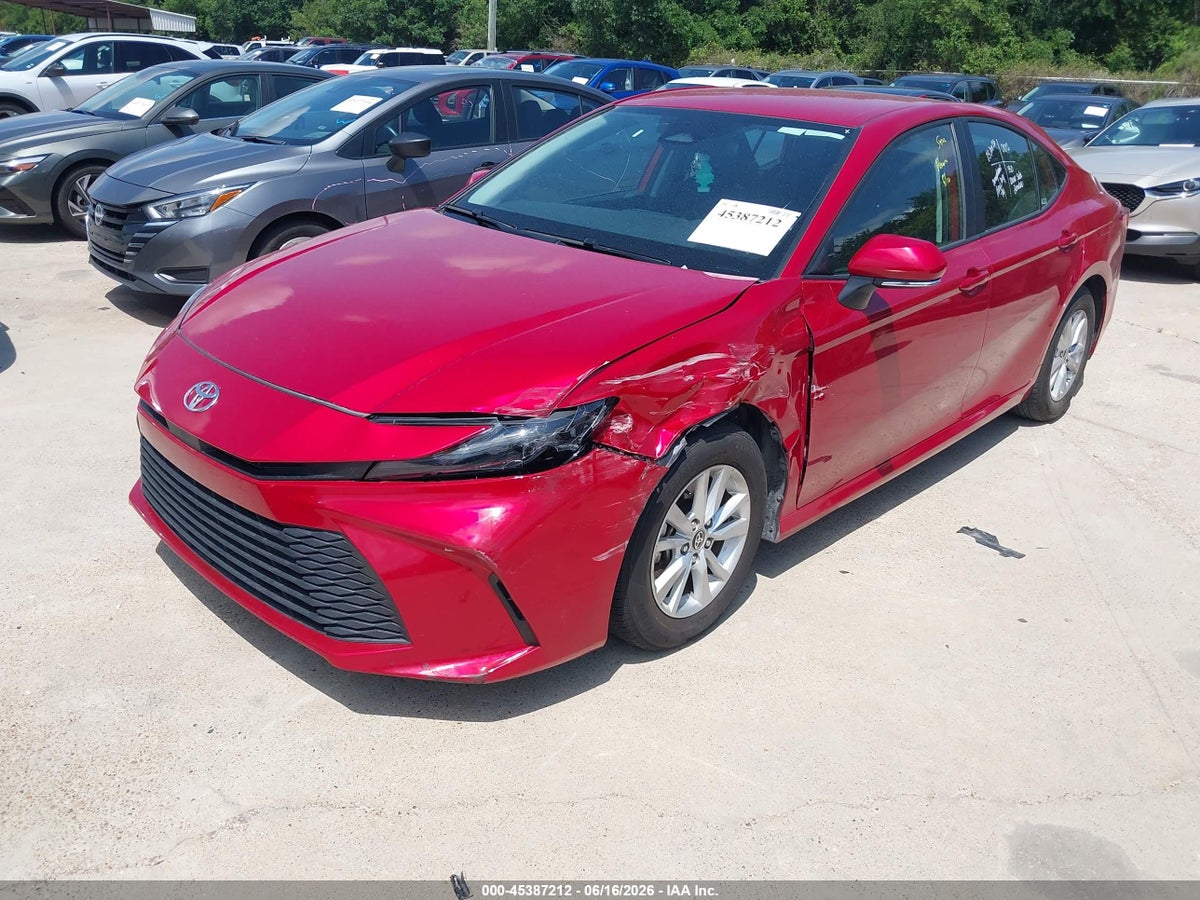 2025 TOYOTA CAMRY LE — снимка 2