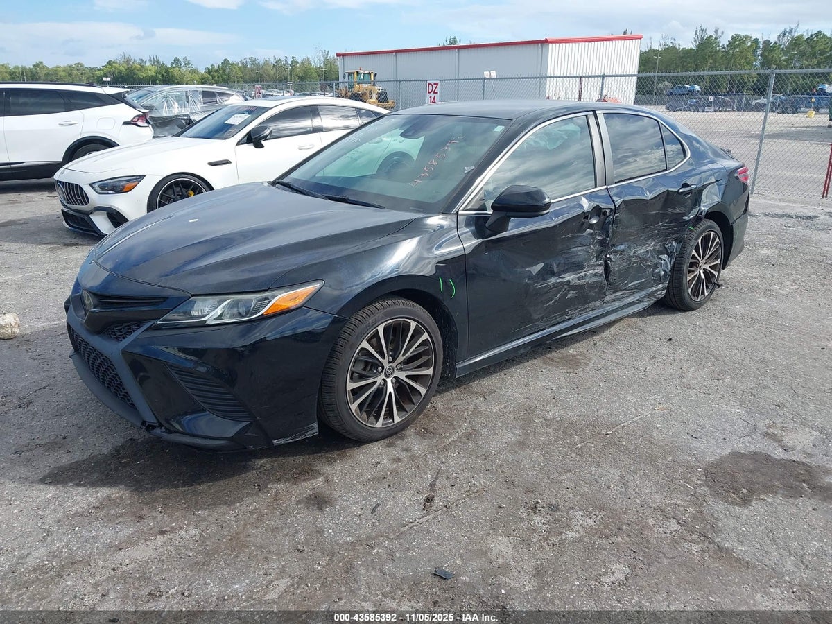2019 TOYOTA CAMRY SE — снимка 2