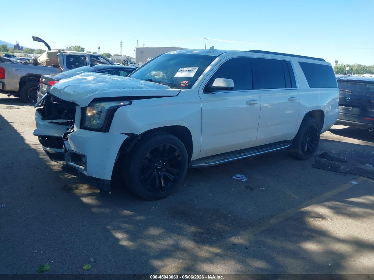 2017 GMC YUKON XL SLT — снимка 2