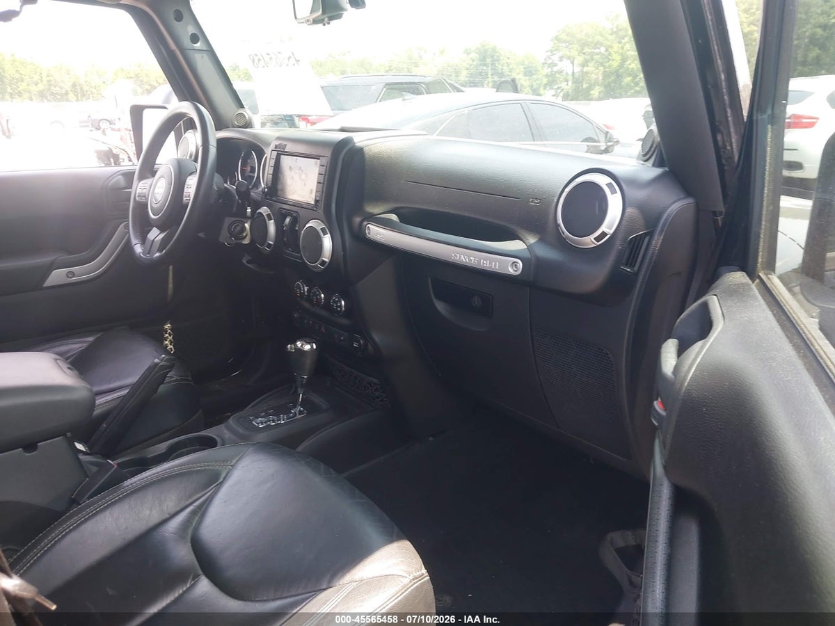 2014 JEEP WRANGLER UNLIMITED SAHARA — снимка 5