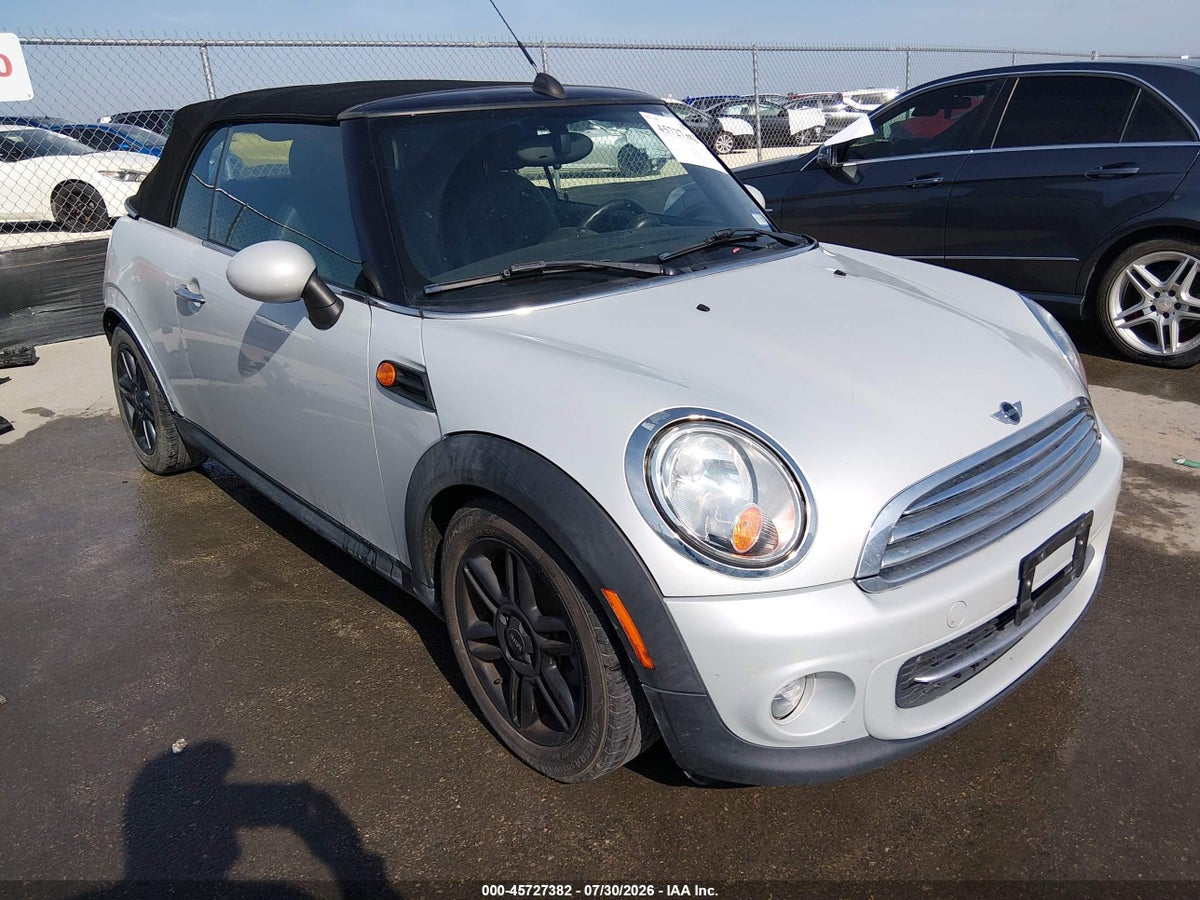 2014 MINI CONVERTIBLE COOPER