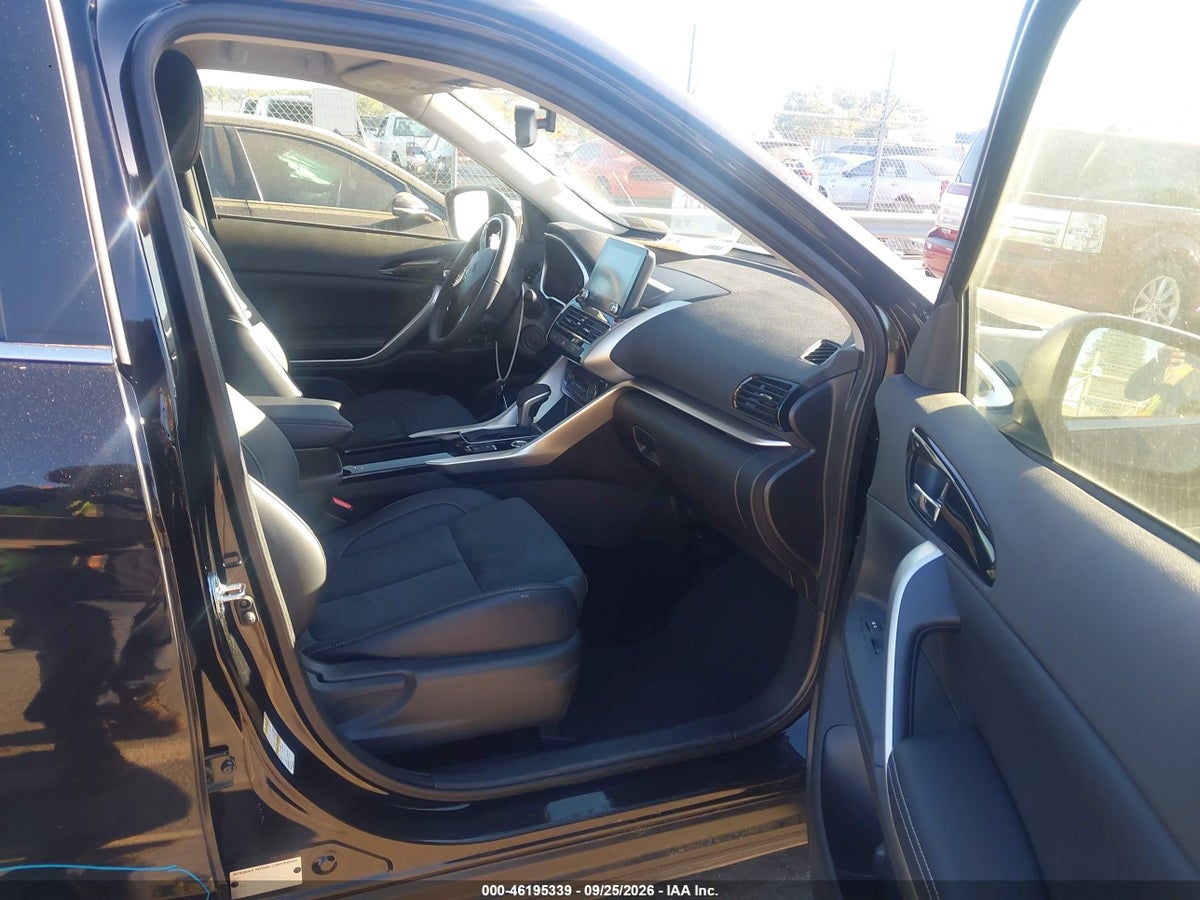 2026 MITSUBISHI ECLIPSE CROSS — photo 5