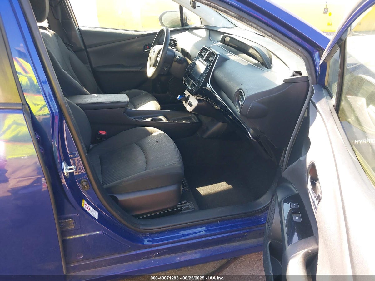 2017 TOYOTA PRIUS TWO — снимка 5