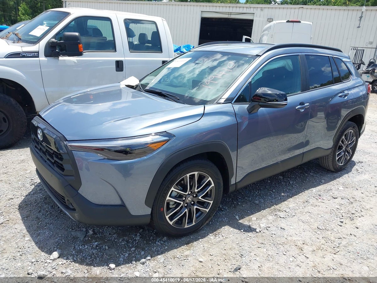 2026 TOYOTA COROLLA CROSS XLE — снимка 2