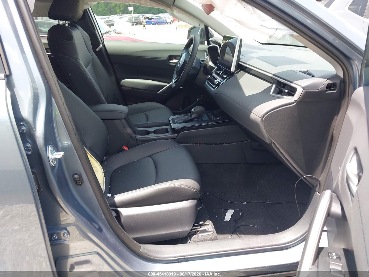 2026 TOYOTA COROLLA CROSS XLE — снимка 5