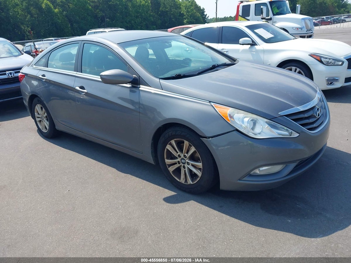 2013 HYUNDAI SONATA GLS