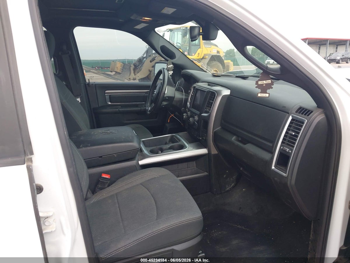 2021 RAM 1500 CLASSIC WARLOCK 4X4 5'7 BOX — снимка 5