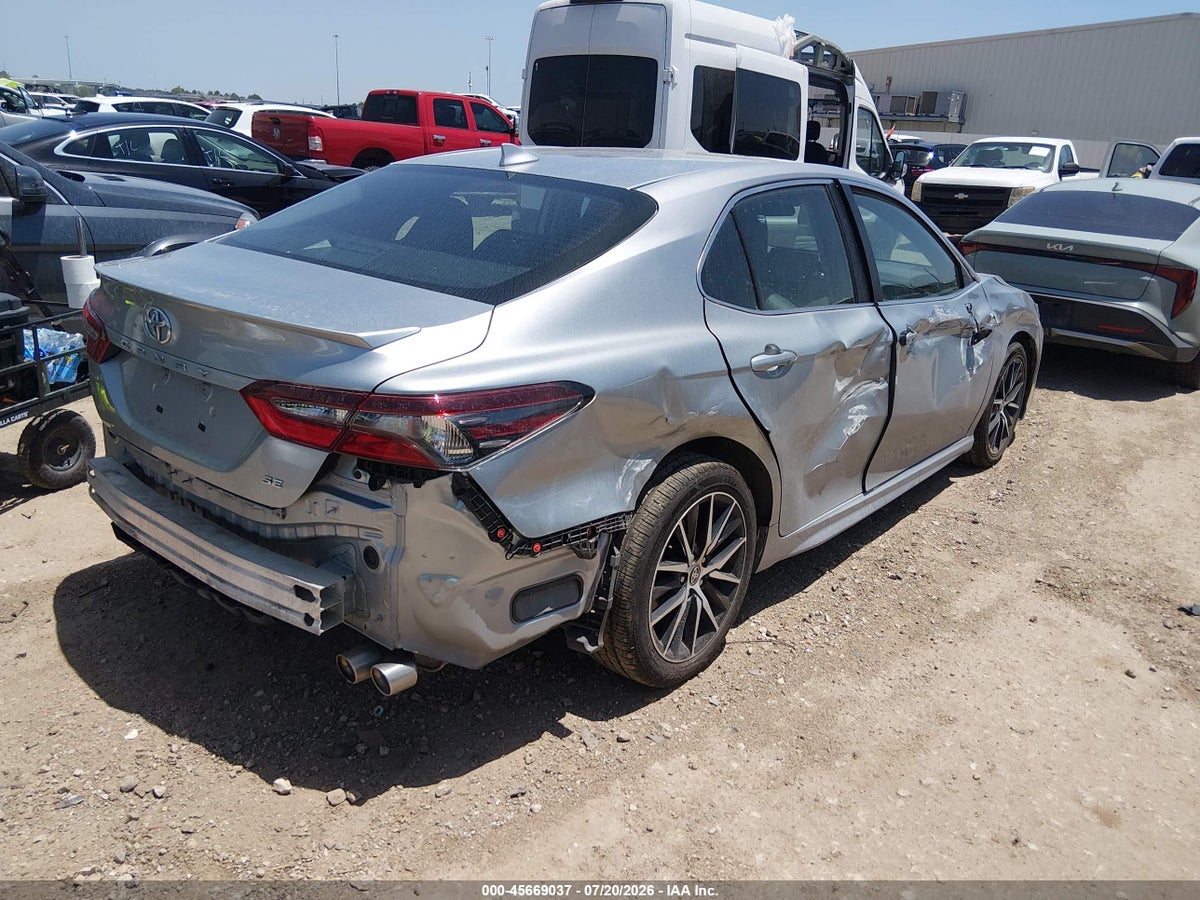 2024 TOYOTA CAMRY SE — снимка 4