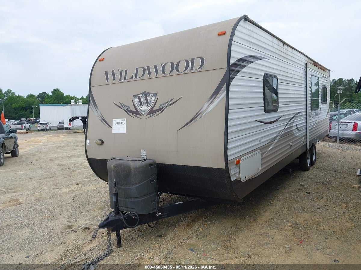 2015 WILDWOOD FOREST RIVER TRAVEL TRAILER — снимка 2