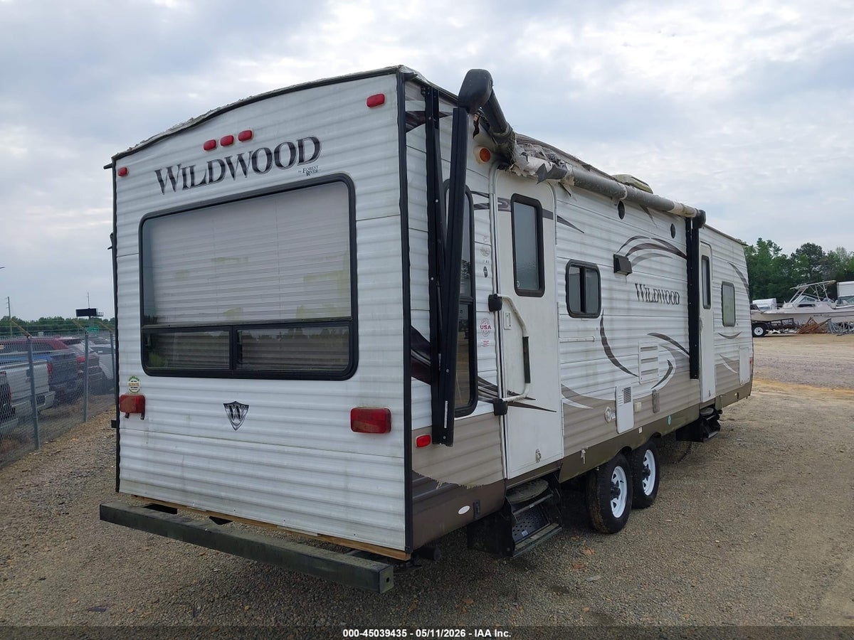 2015 WILDWOOD FOREST RIVER TRAVEL TRAILER — снимка 4