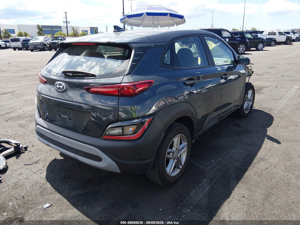 2022 HYUNDAI KONA SE — снимка 4