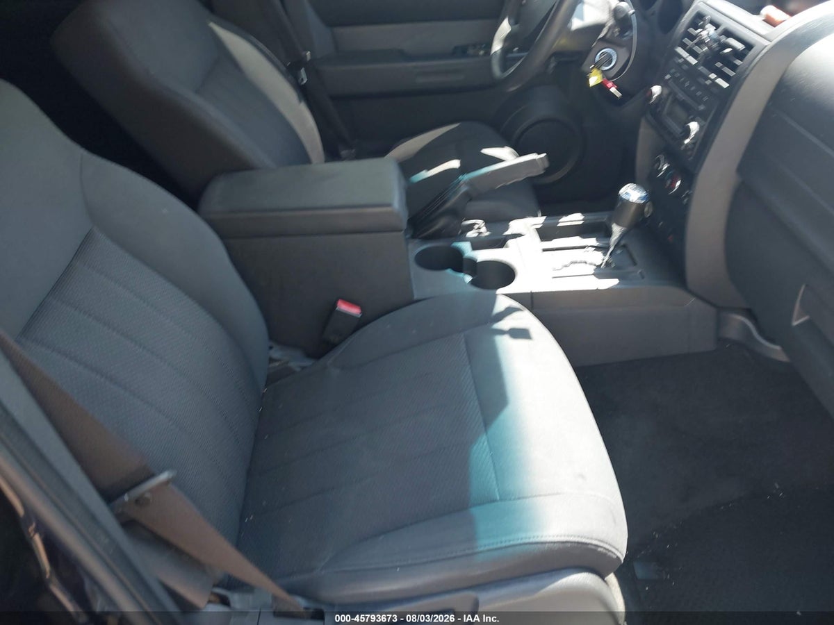 2011 DODGE NITRO HEAT — photo 5