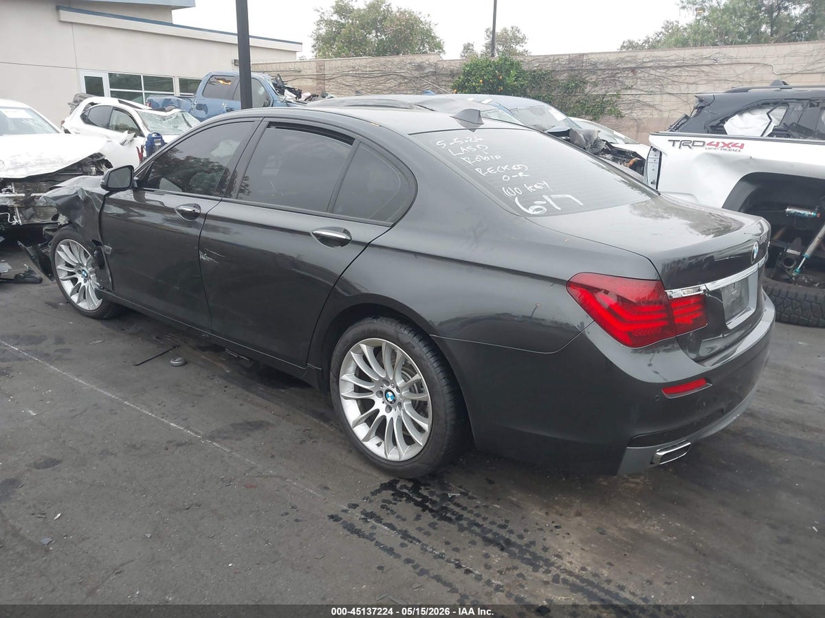 2015 BMW 750I — снимка 3
