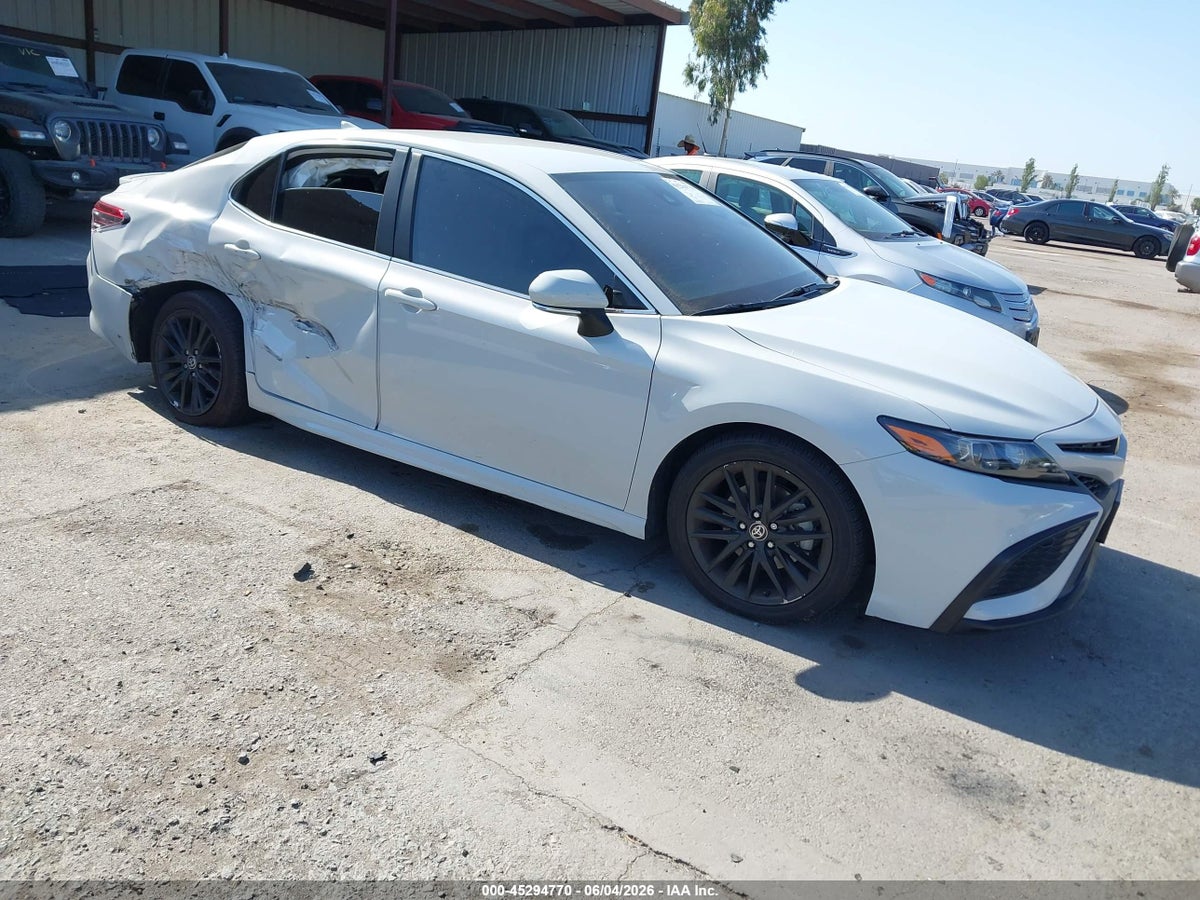 2023 TOYOTA CAMRY SE