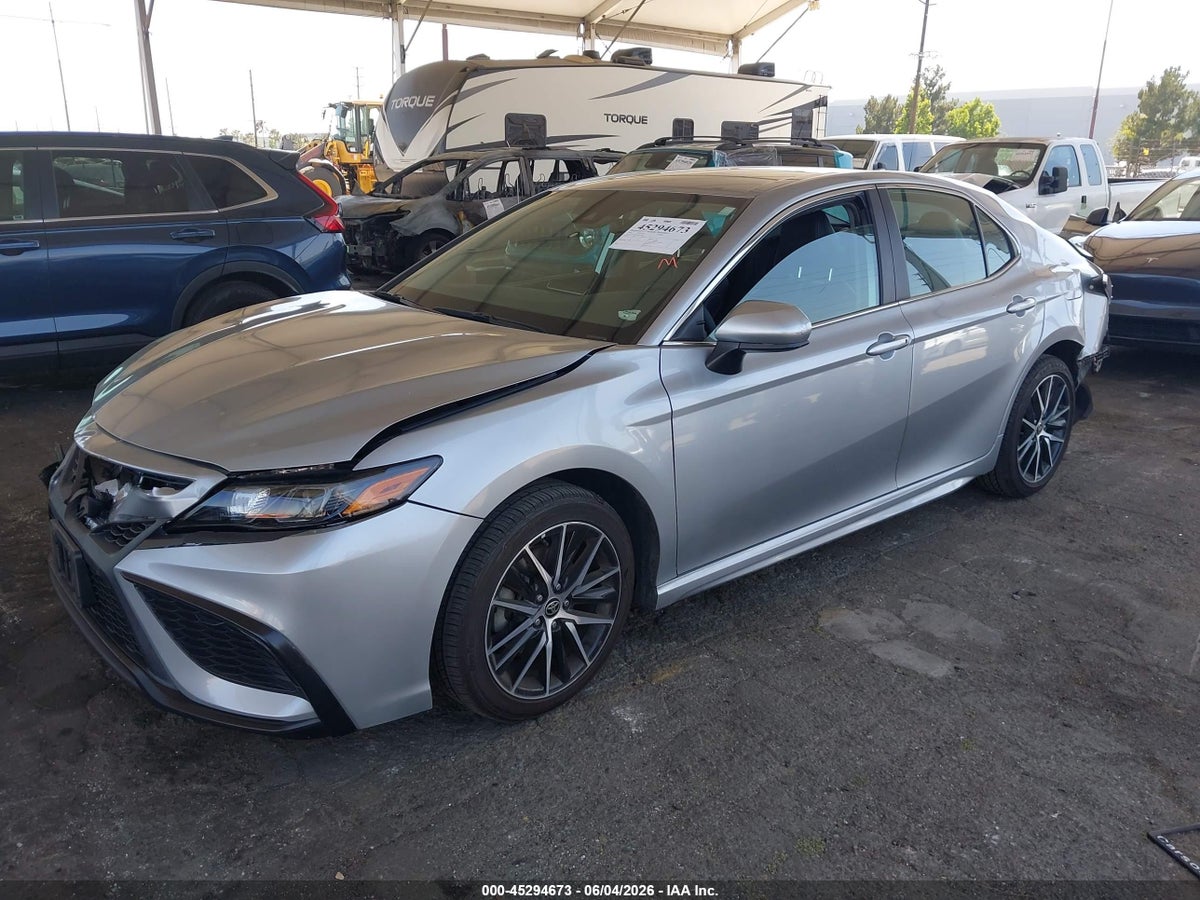 2021 TOYOTA CAMRY SE — снимка 2