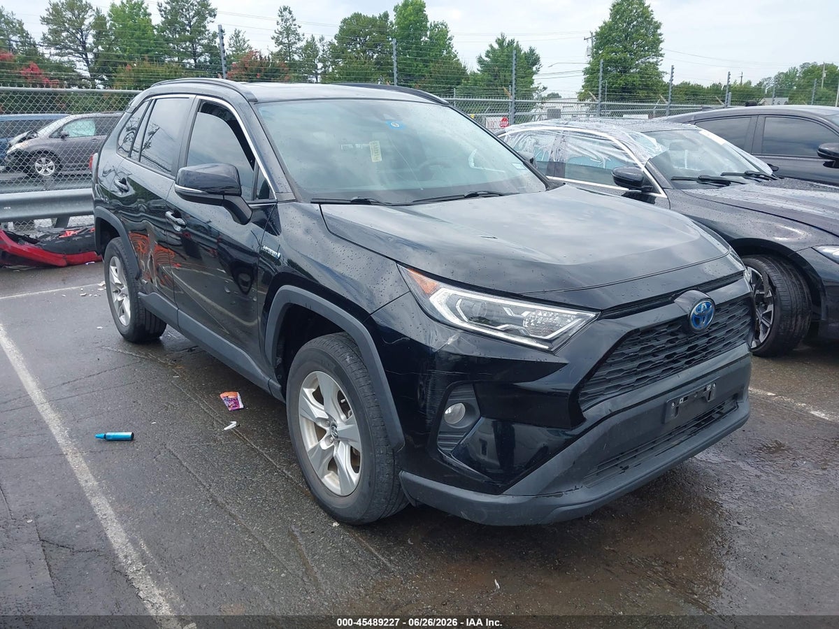 2021 TOYOTA RAV4 HYBRID XLE