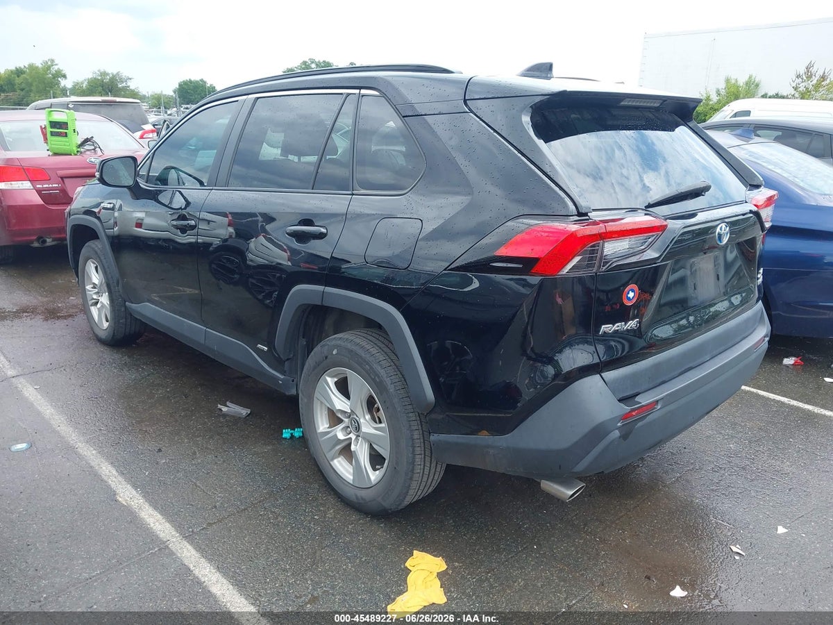2021 TOYOTA RAV4 HYBRID XLE — снимка 3