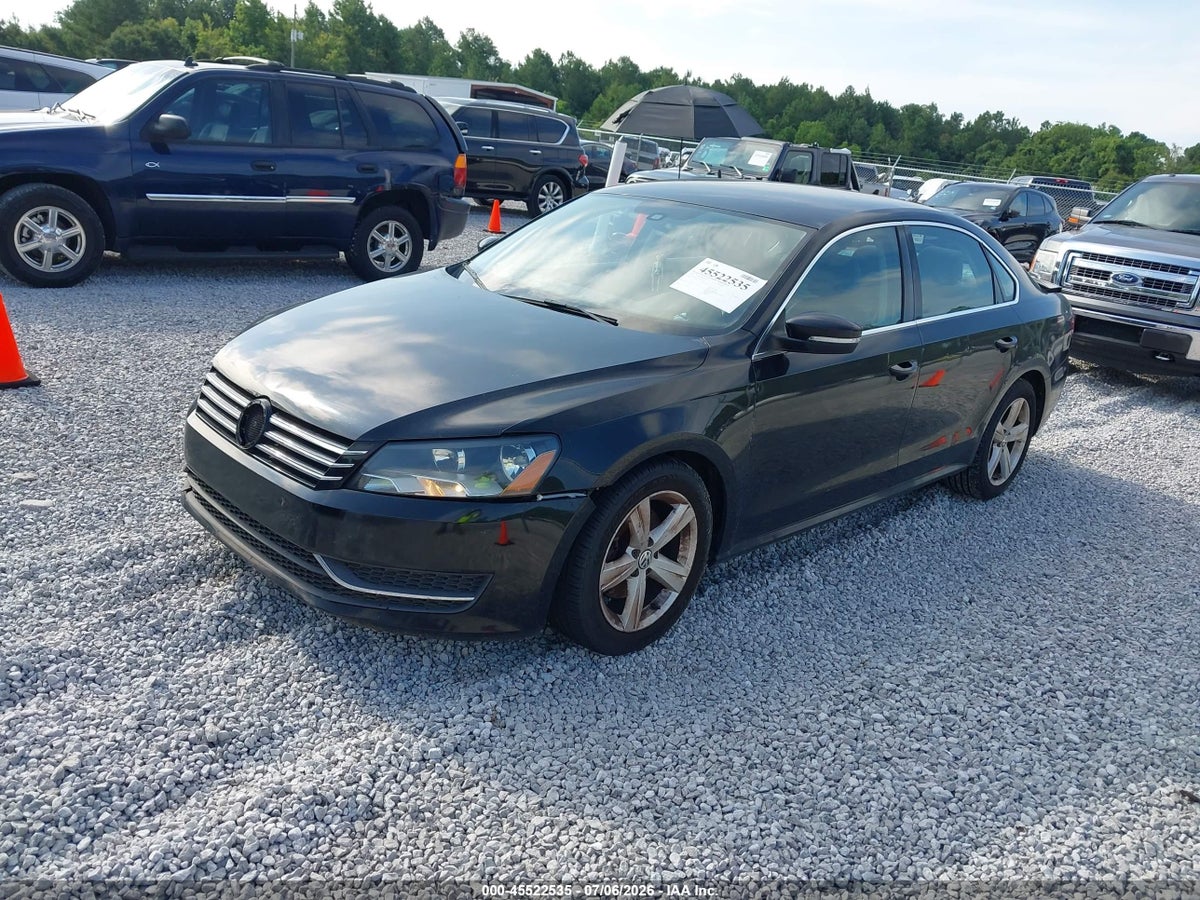 2013 VOLKSWAGEN PASSAT 2.5L SE — снимка 2