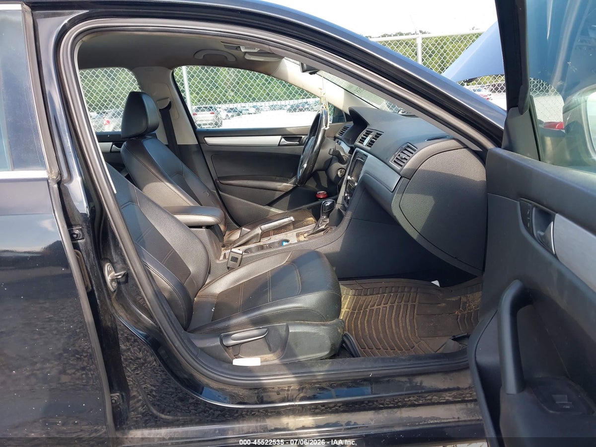 2013 VOLKSWAGEN PASSAT 2.5L SE — снимка 5