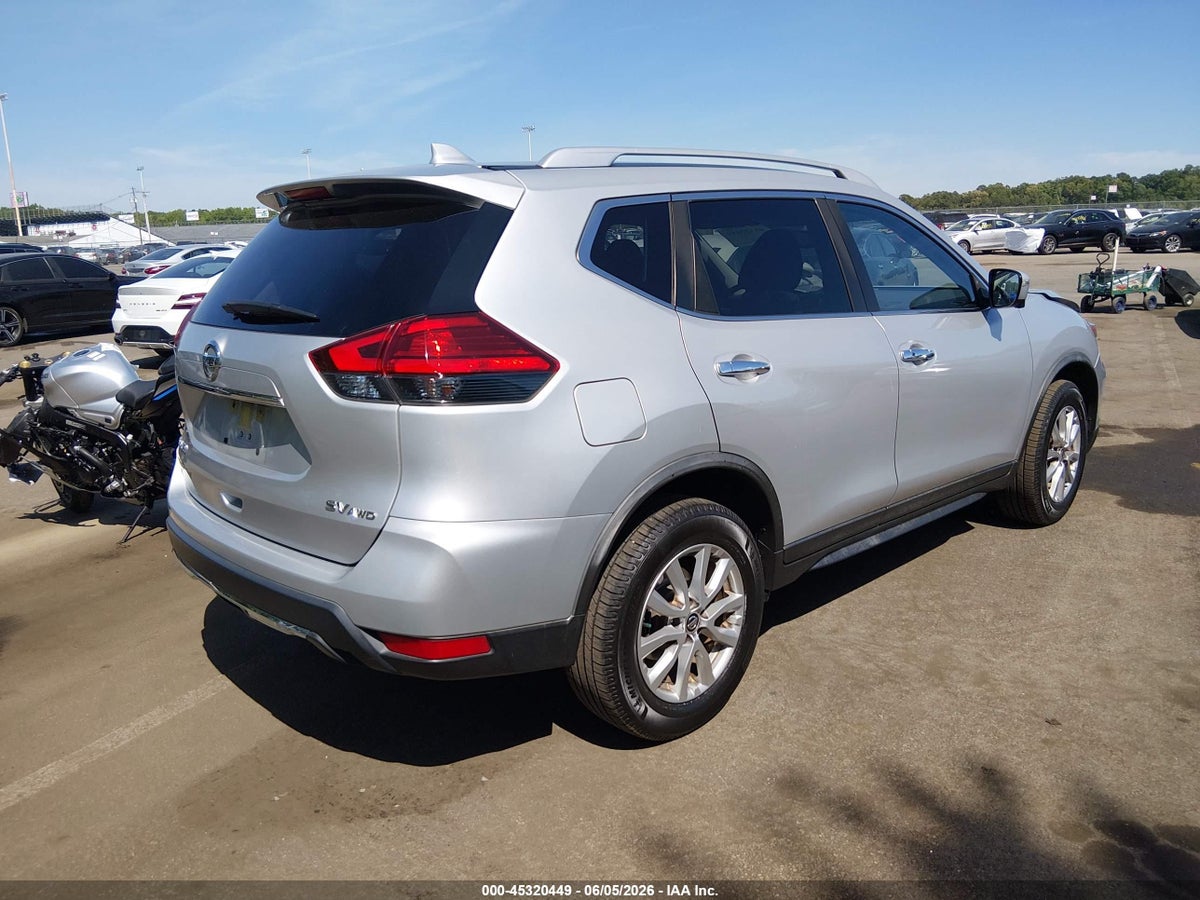 2017 NISSAN ROGUE SV — снимка 4